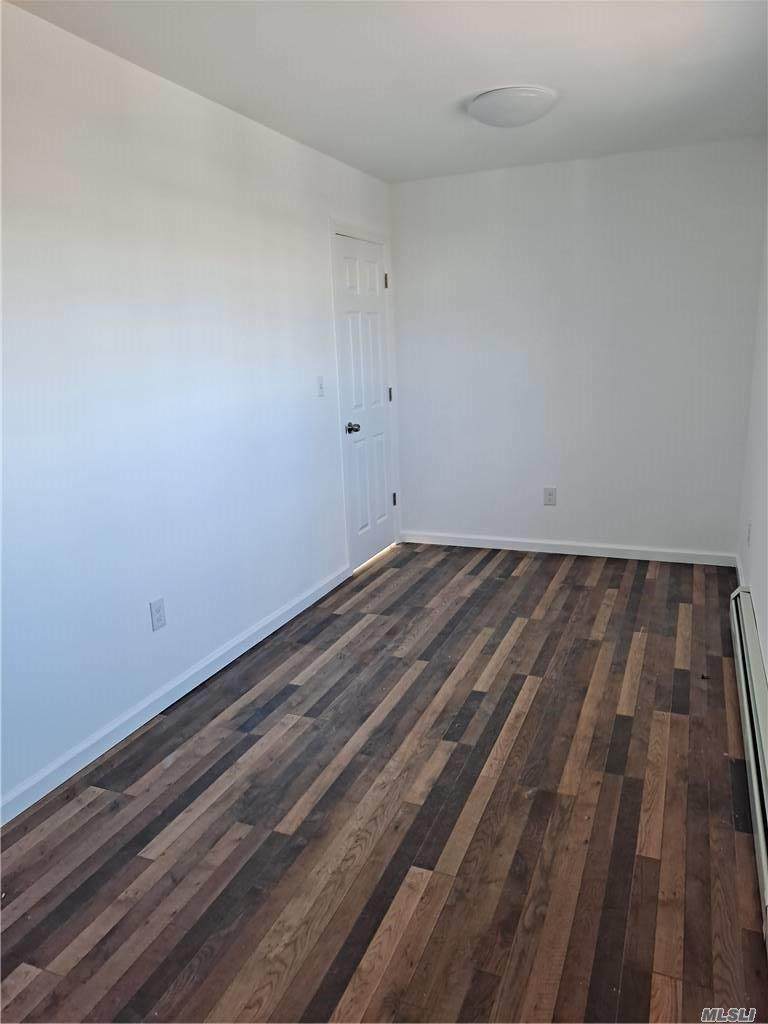 14-04 Dickens Street - Photo 1