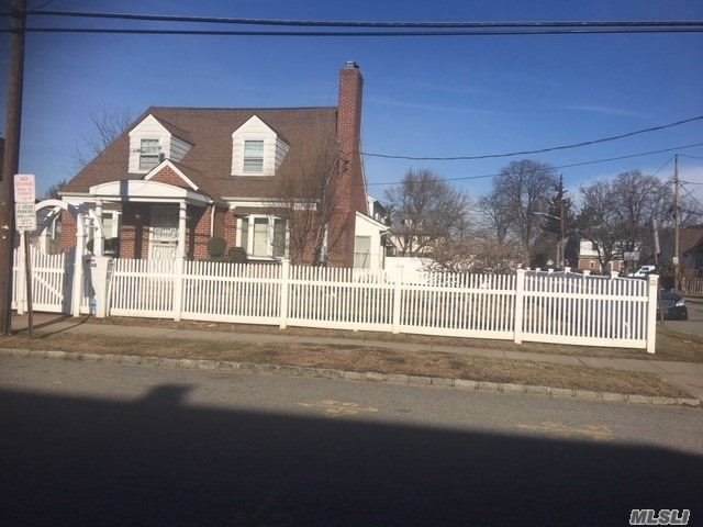 60 Notre Dame Avenue - Photo 1