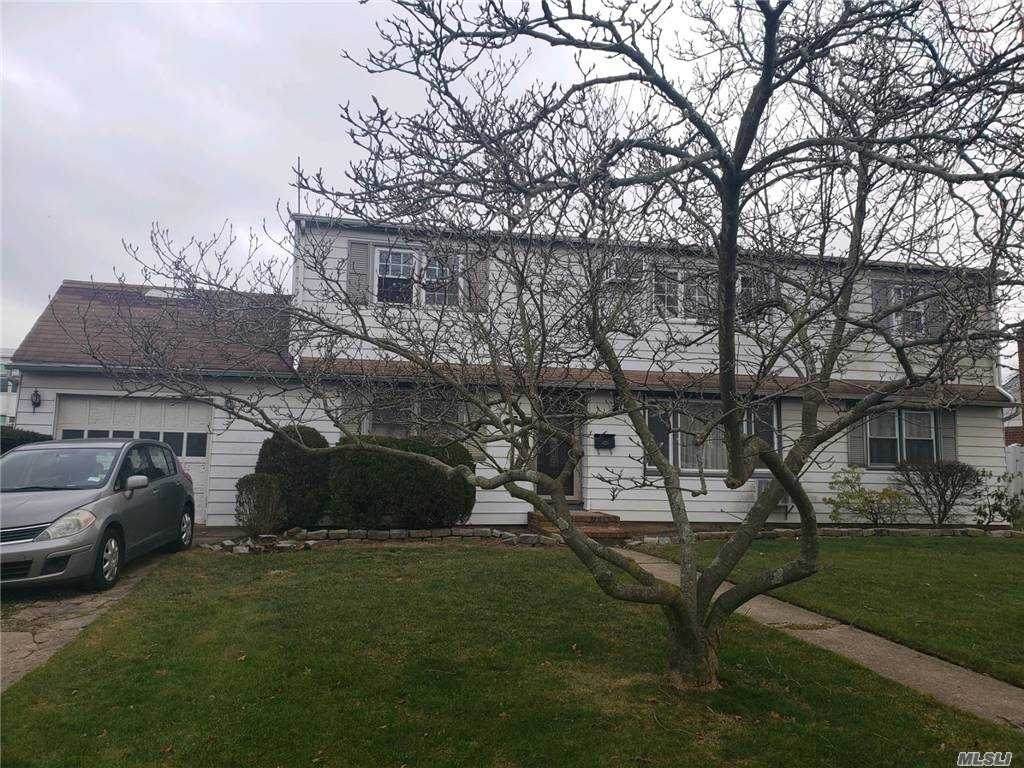 771 Maple Place - Photo 1