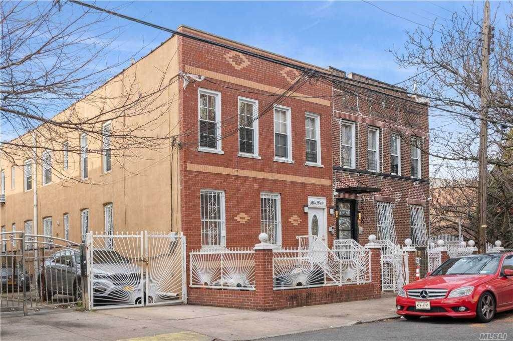 540 Amboy Street - Photo 1