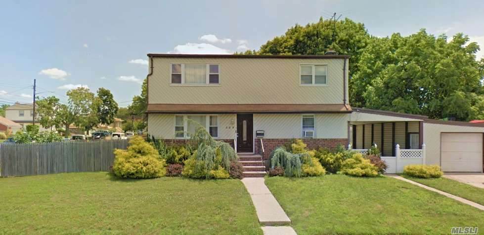 389 Oakley Avenue - Photo 1