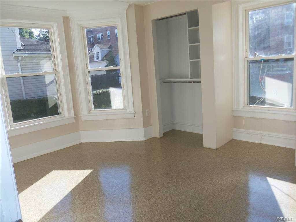 27 Wallace Street - Photo 1