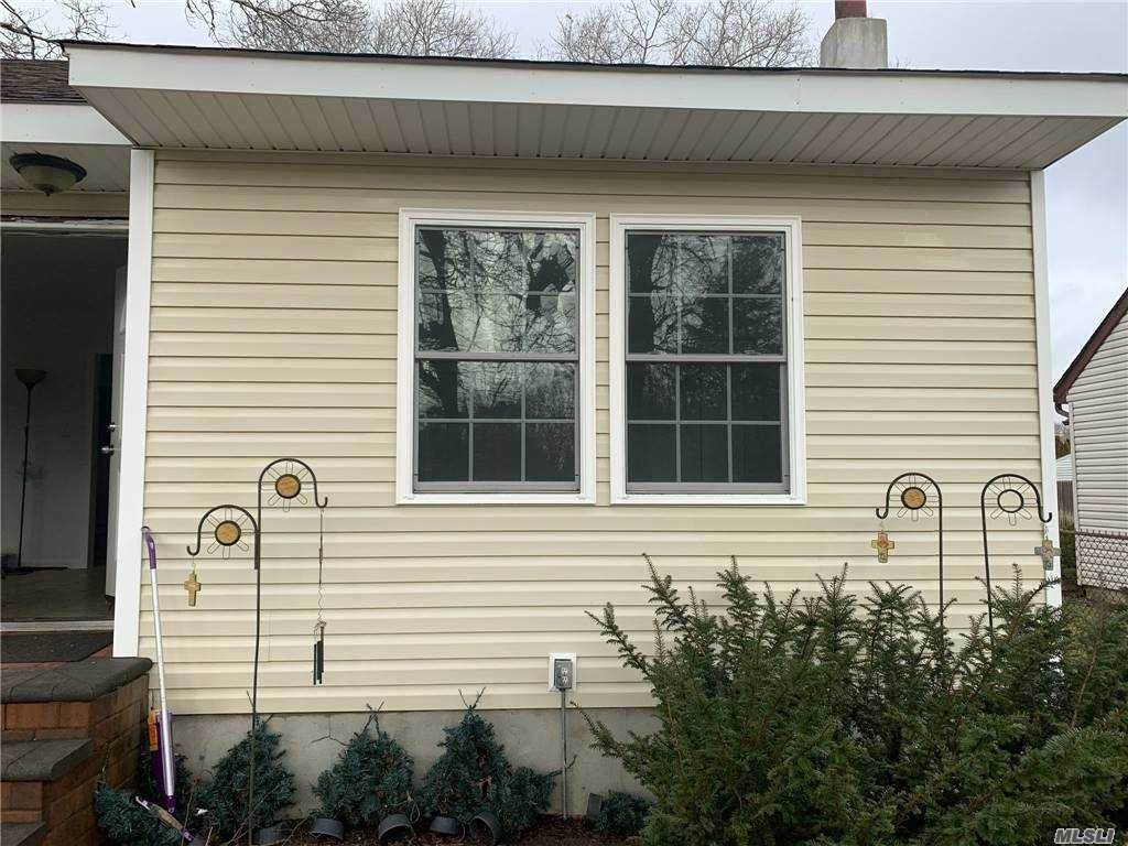 35 Laurel Lane - Photo 1