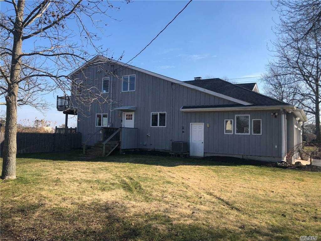 169 Blue Point Road - Photo 1