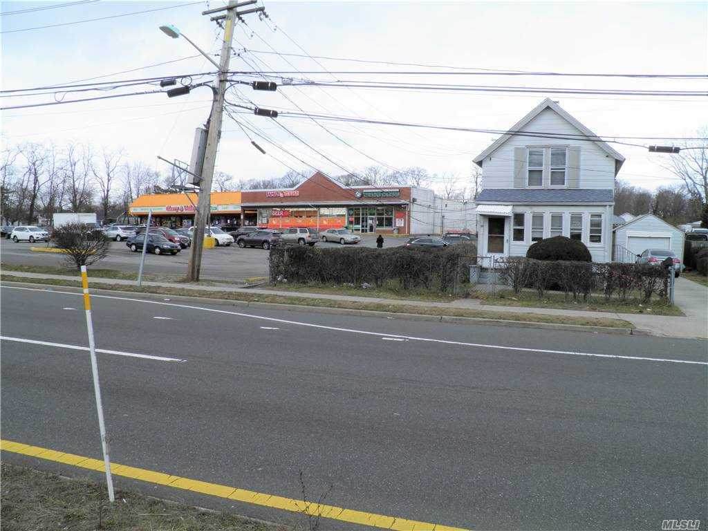 64 Suffolk Ave - Photo 1