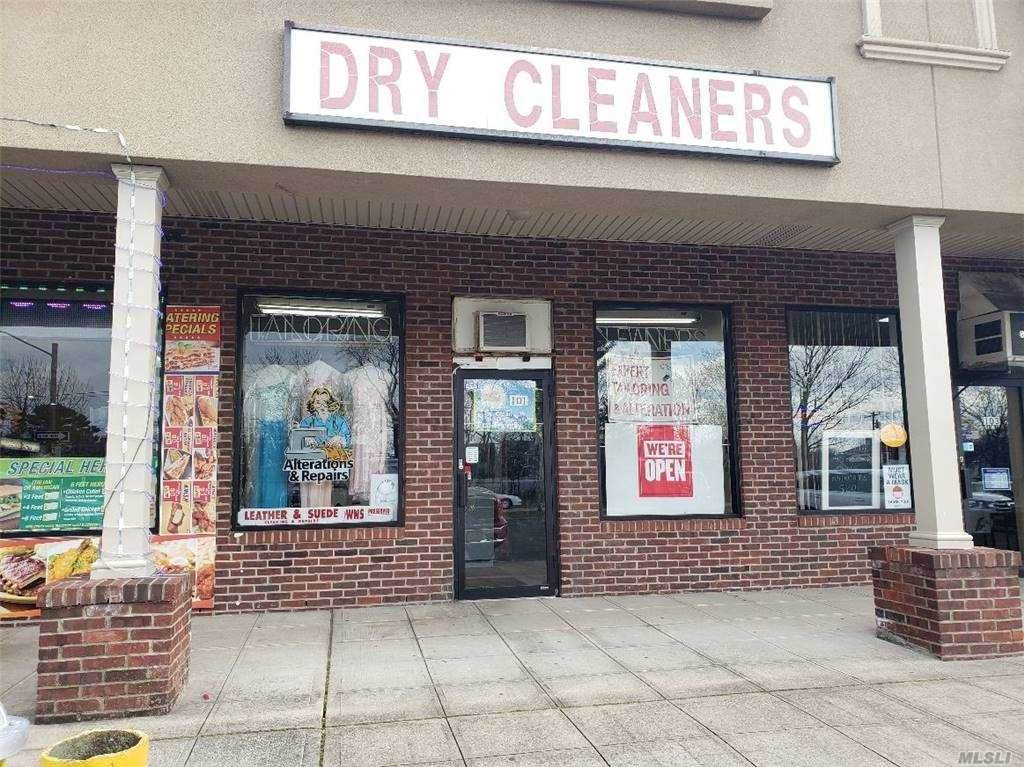 101 Levittown Parkway - Photo 1
