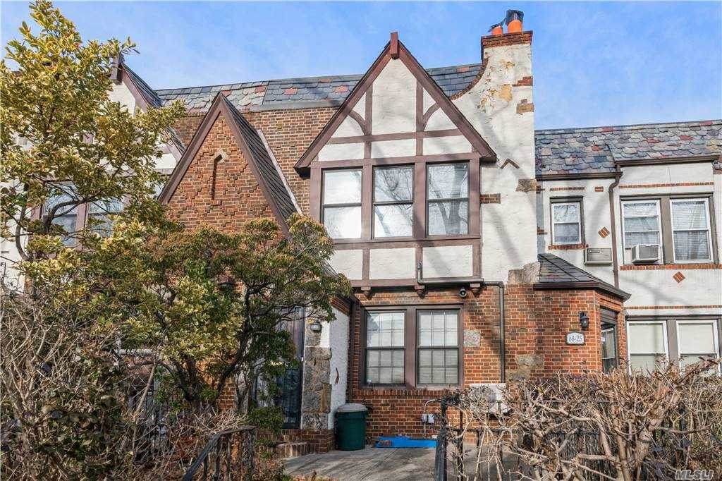 68-23 Juno Street - Photo 1