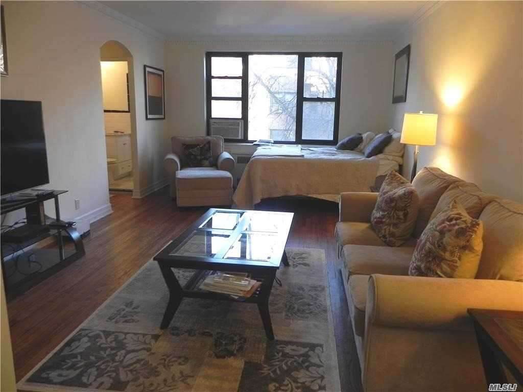 160 Middle Neck Road - Photo 1
