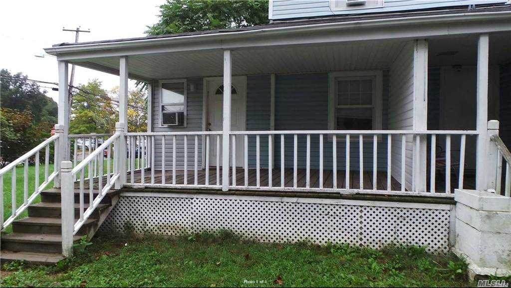 25 Clinton Avenue - Photo 1