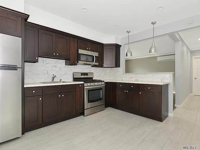 150-25 23 Avenue - Photo 1