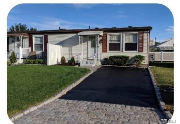 33B Village Circle - Photo 1