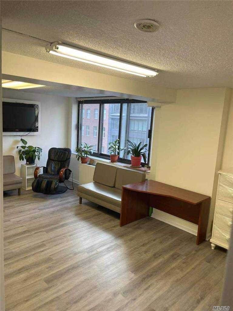 376 Broadway - Photo 1