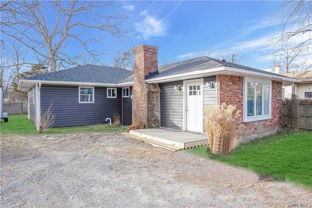 140 Laurelton Drive - Photo 1
