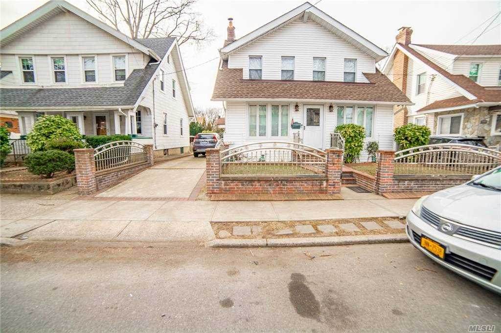 93-10 Springfield Boulevard - Photo 1