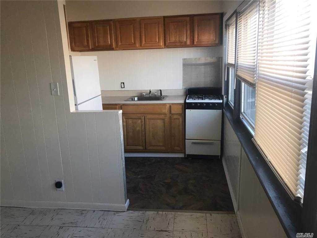 219-50 Jamaica Avenue - Photo 1