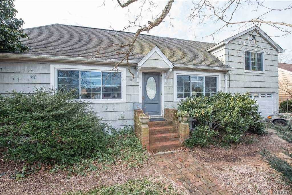 319 Clinton Avenue - Photo 1