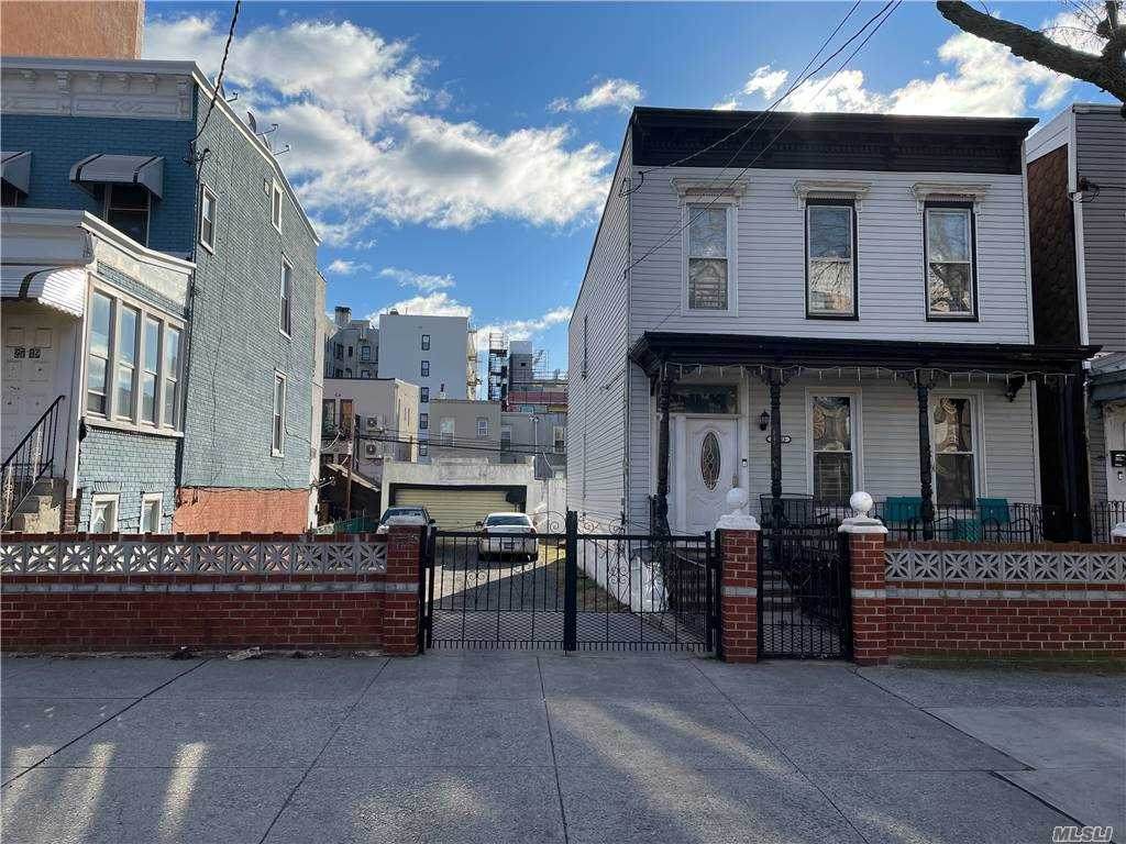 27-23 Crescent Street - Photo 1