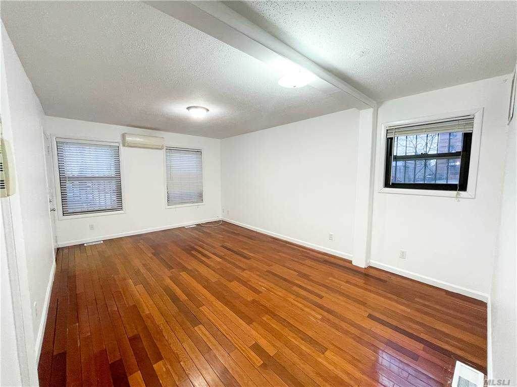 365 Hart Street - Photo 1