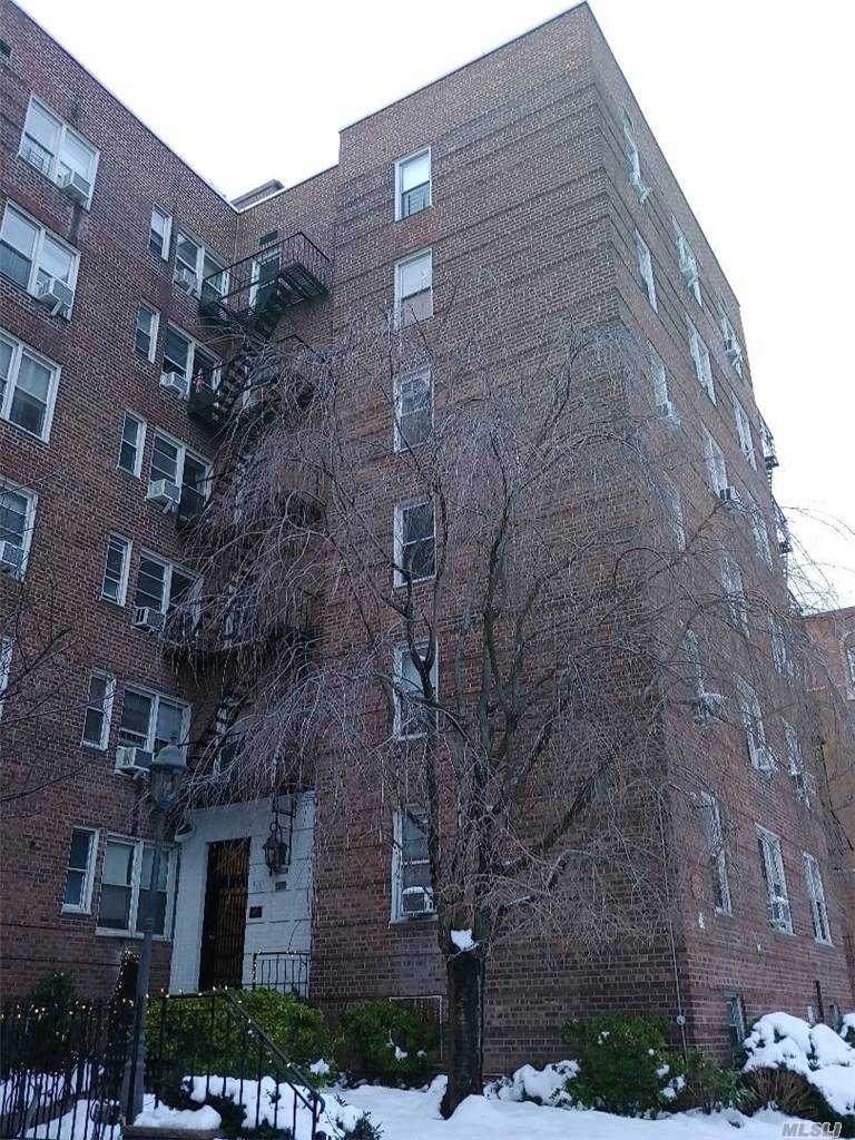 88-09 35 Th Ave. Avenue - Photo 1