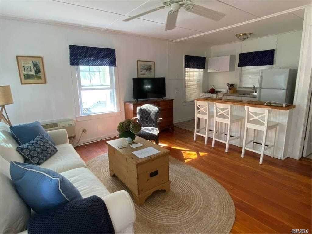 720 2nd St - Photo 1
