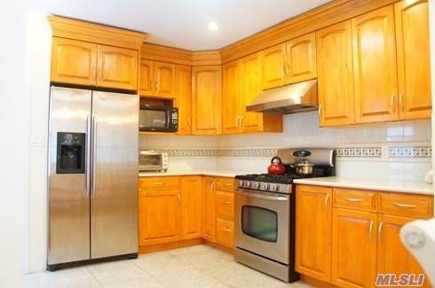 57-08 Parsons Boulevard - Photo 1