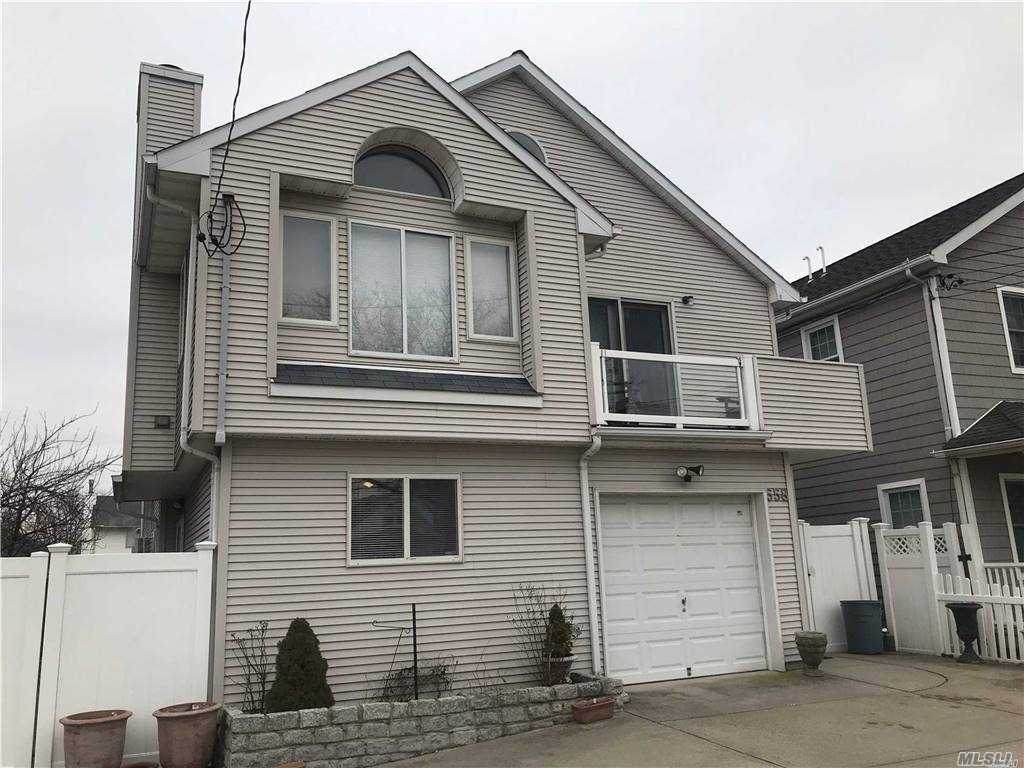 558 Lincoln Boulevard - Photo 1