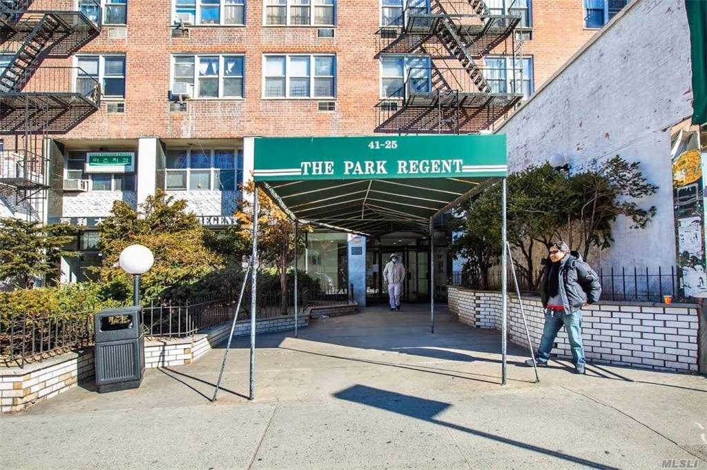 41-25 Kissena Blvd - Photo 1