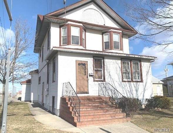 554 Bayview Avenue - Photo 1