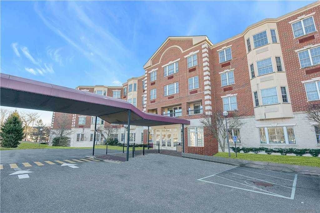 50 Merrick Avenue - Photo 1