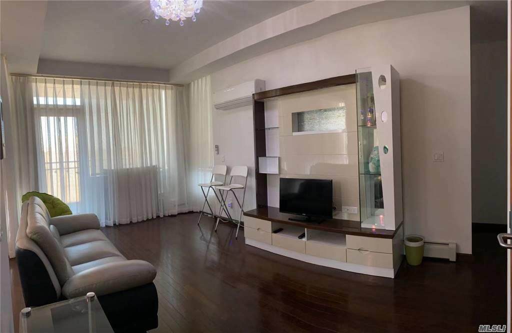42-05 Parsons Boulevard - Photo 1
