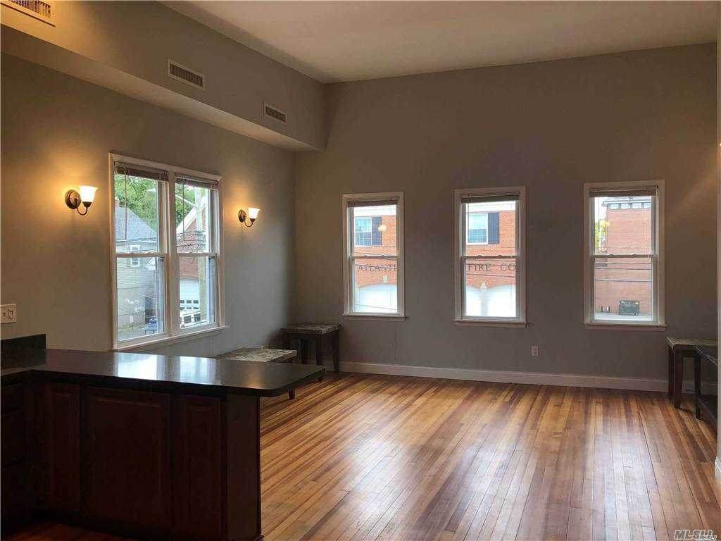 15 East Main Street - Photo 1