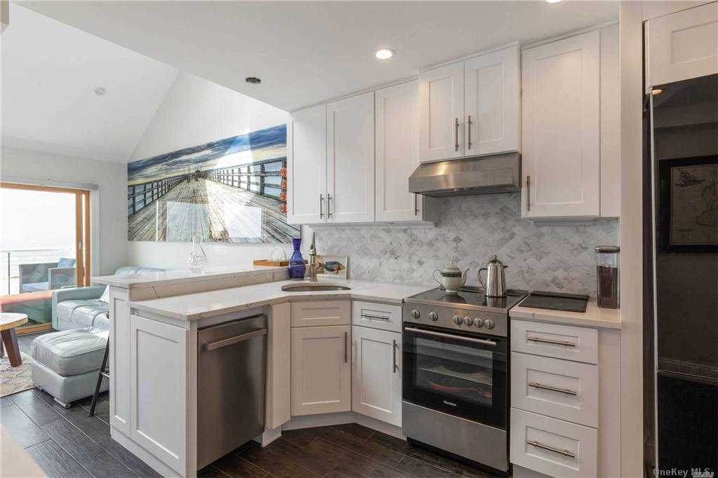 16 Navy Road - Photo 1