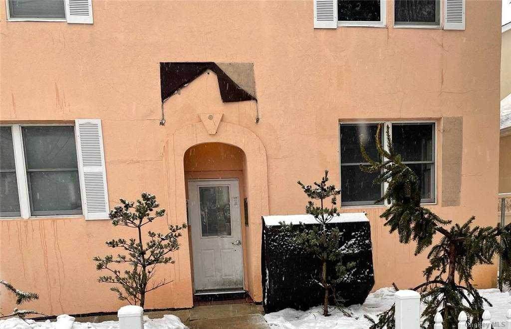 220 Franklin - Photo 1
