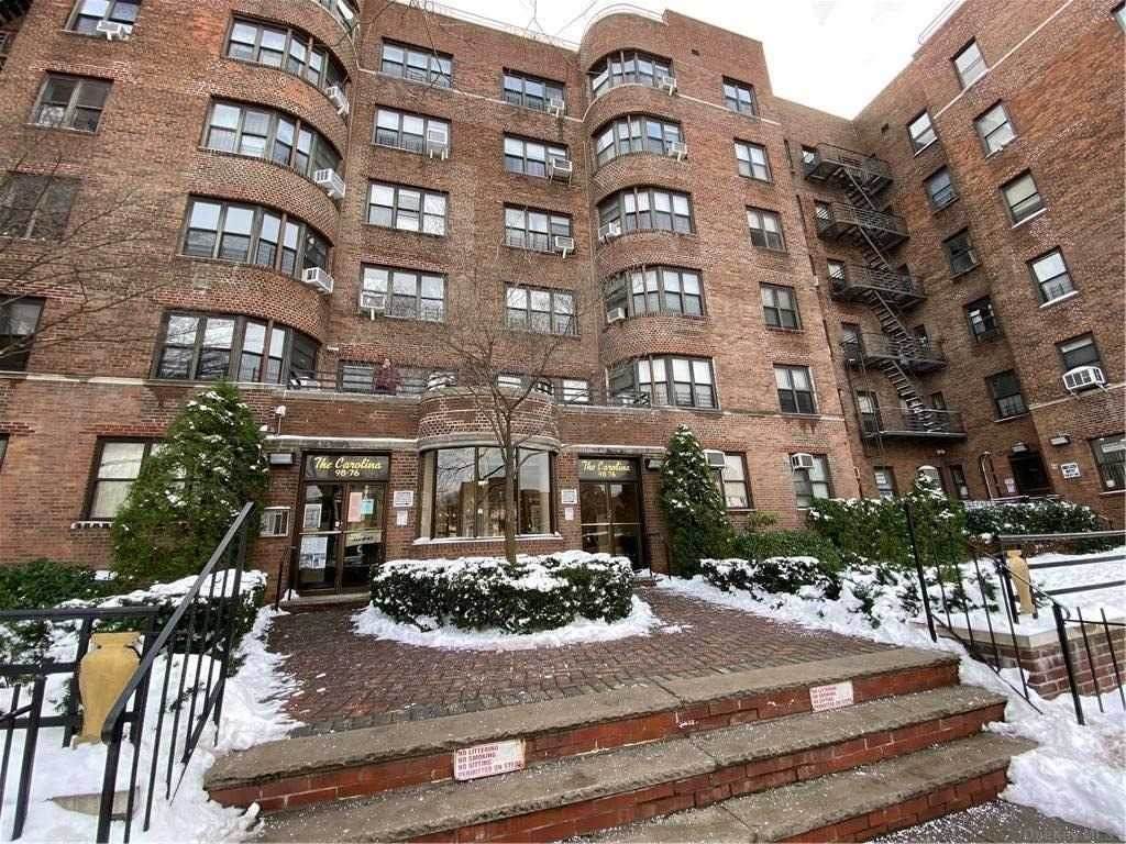 98-76 Queens Boulevard - Photo 1