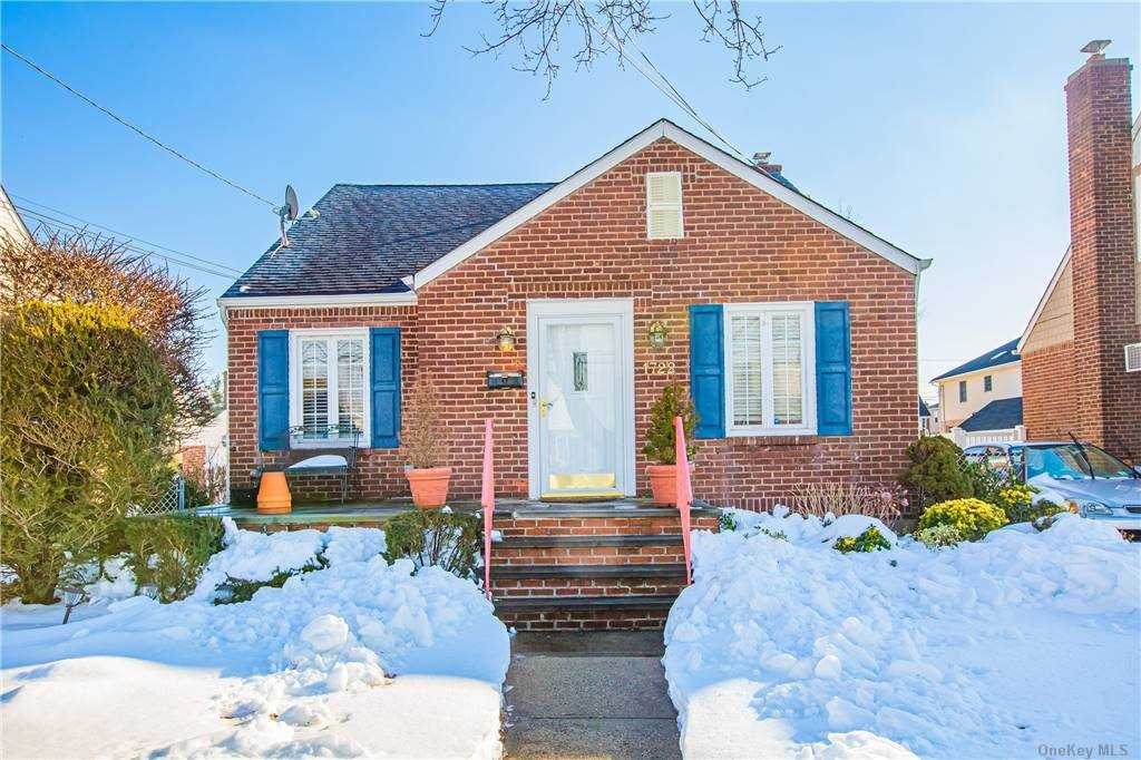 1722 Belmont Avenue - Photo 1
