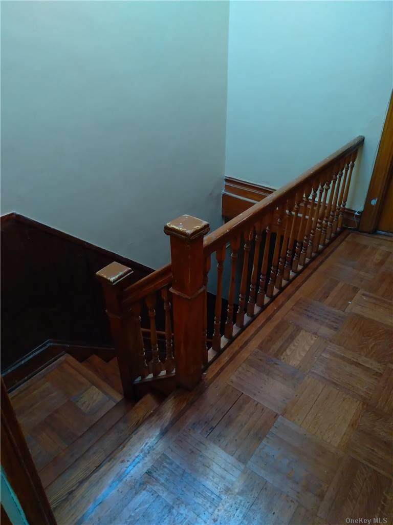 260 25th Street - Photo 1