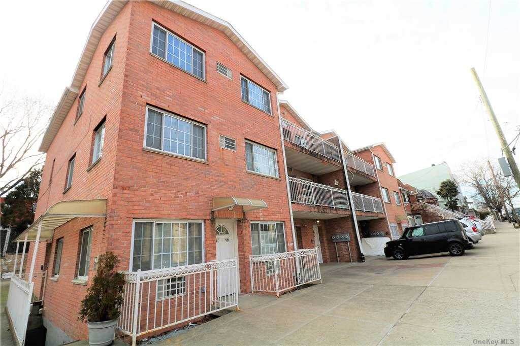 18-86 Starr Street - Photo 1