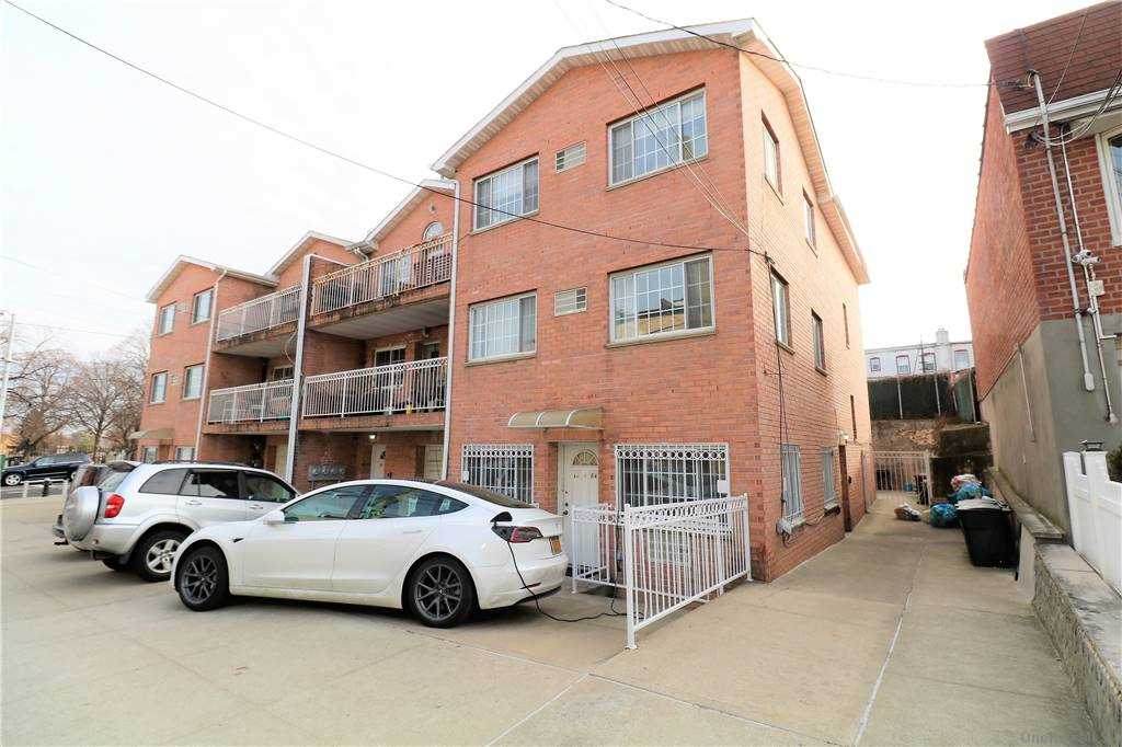 18-88 Starr Street - Photo 1