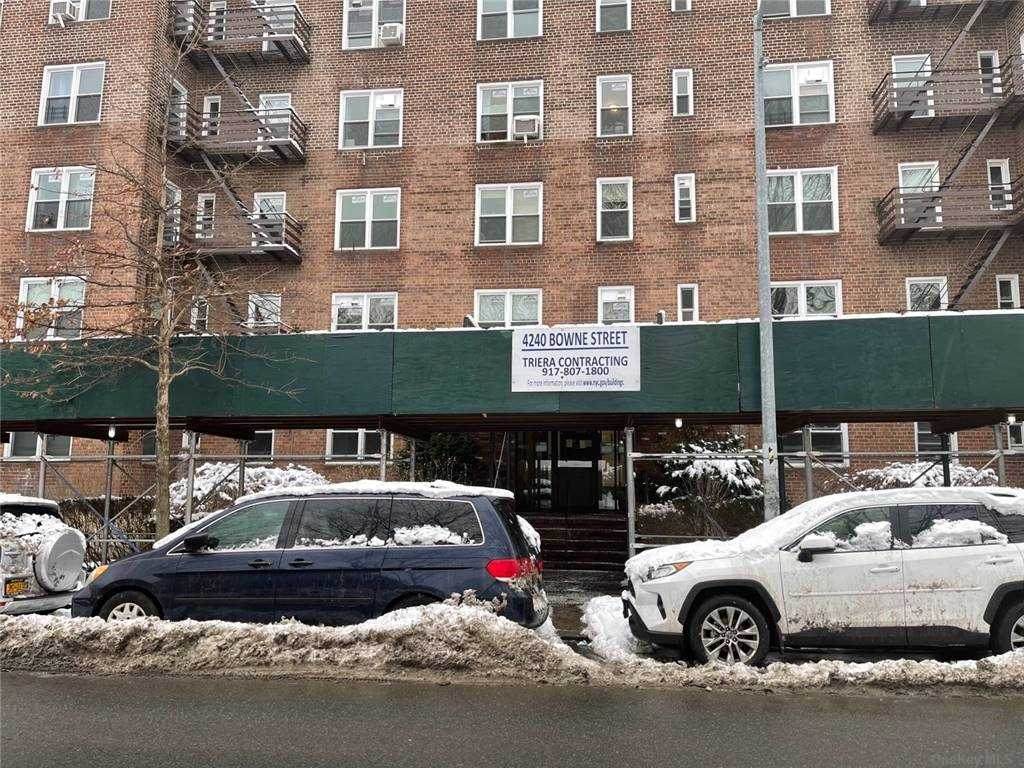 42-40 Bowne Street - Photo 1