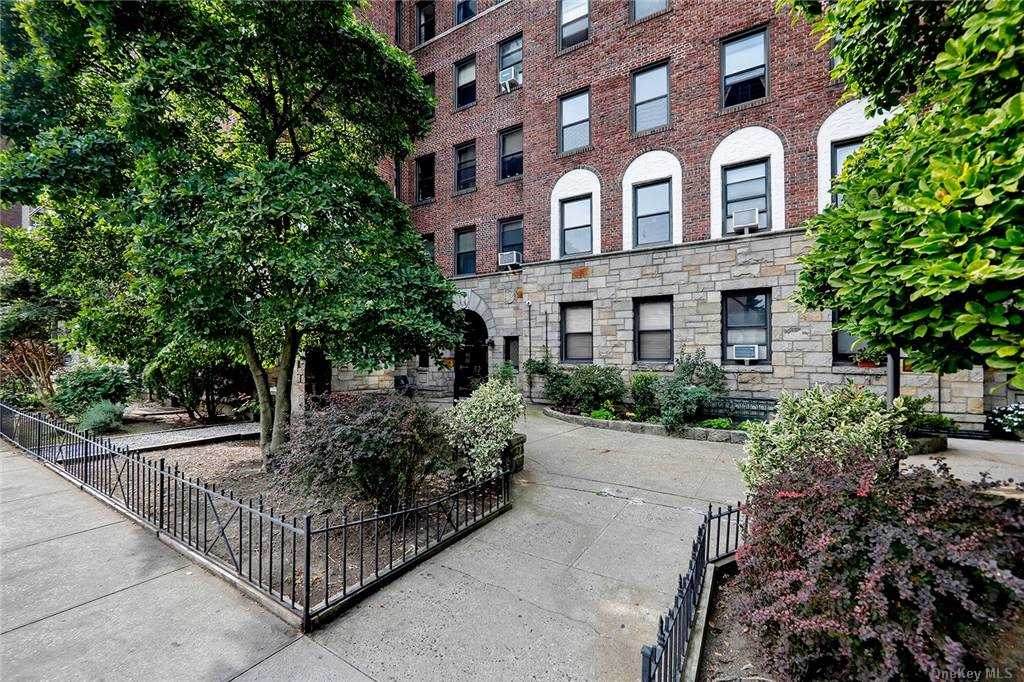 77-20 Austin Street - Photo 1