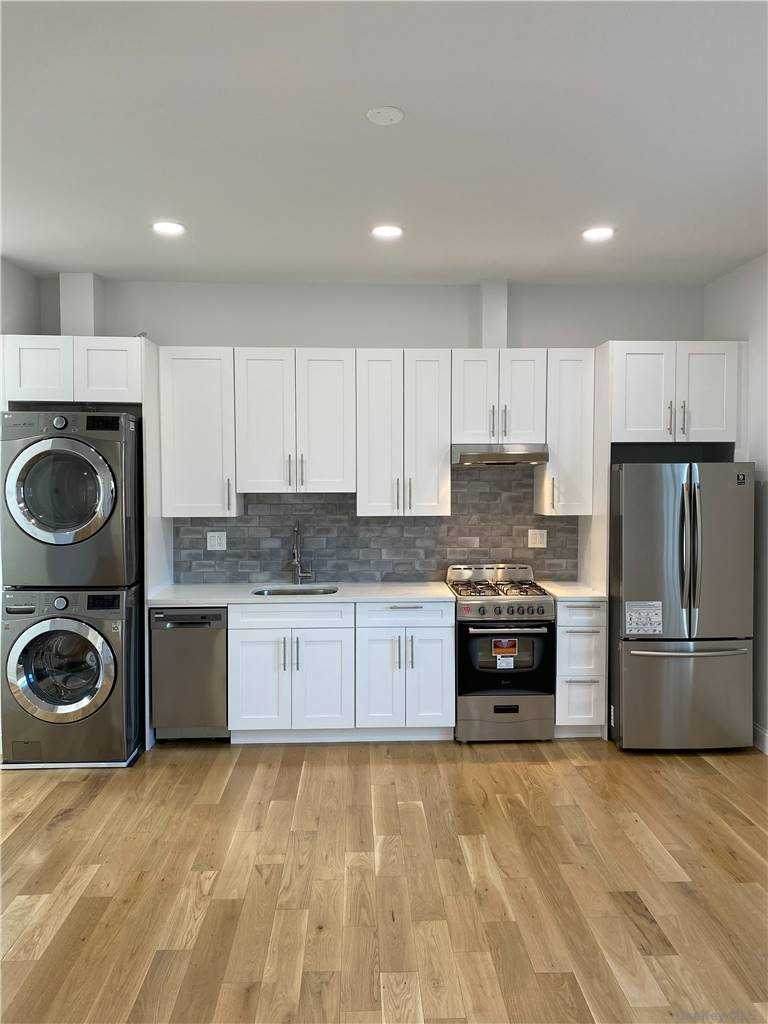 59-96 Grand Avenue - Photo 1