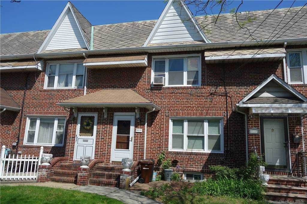 160-11 84th Road - Photo 1
