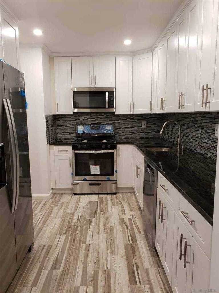 83-18 Talbot Street - Photo 1