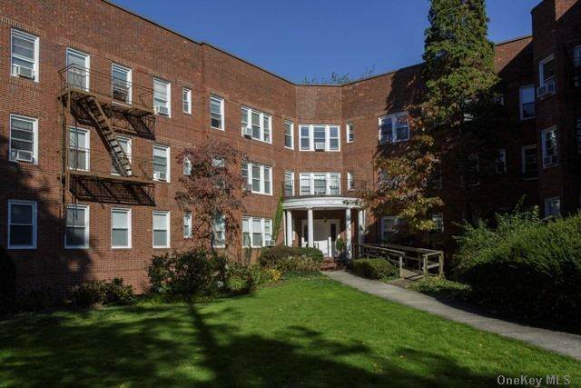 365 Stewart Avenue - Photo 1