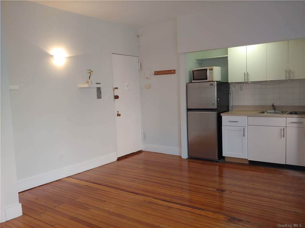 10 Station Square - Photo 1