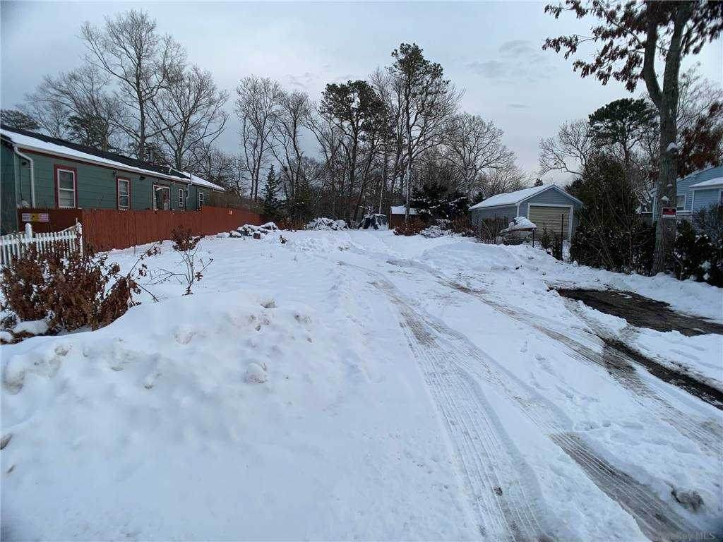 181 Riverside Avenue - Photo 1
