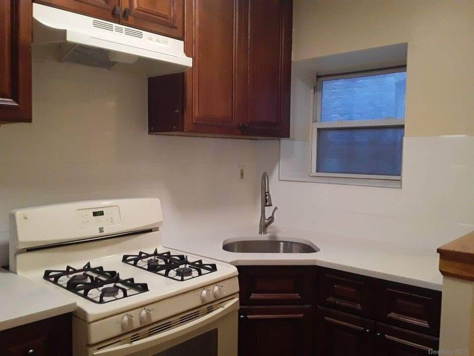 868 Jefferson Avenue - Photo 1