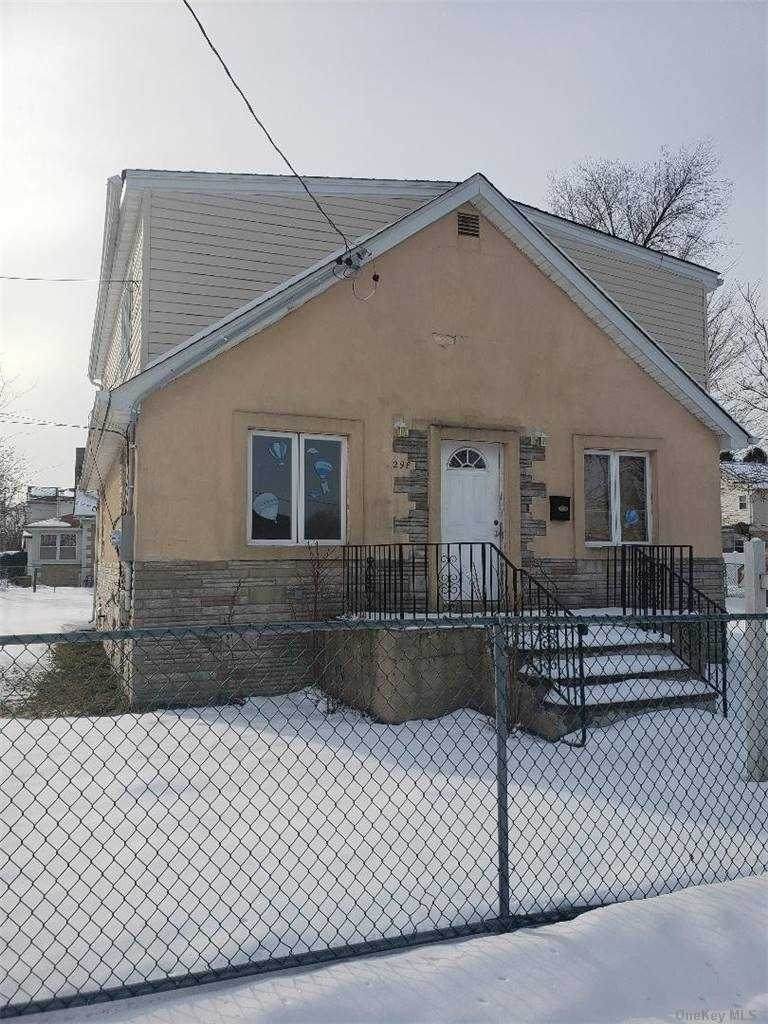 298 Jerusalem Avenue - Photo 1