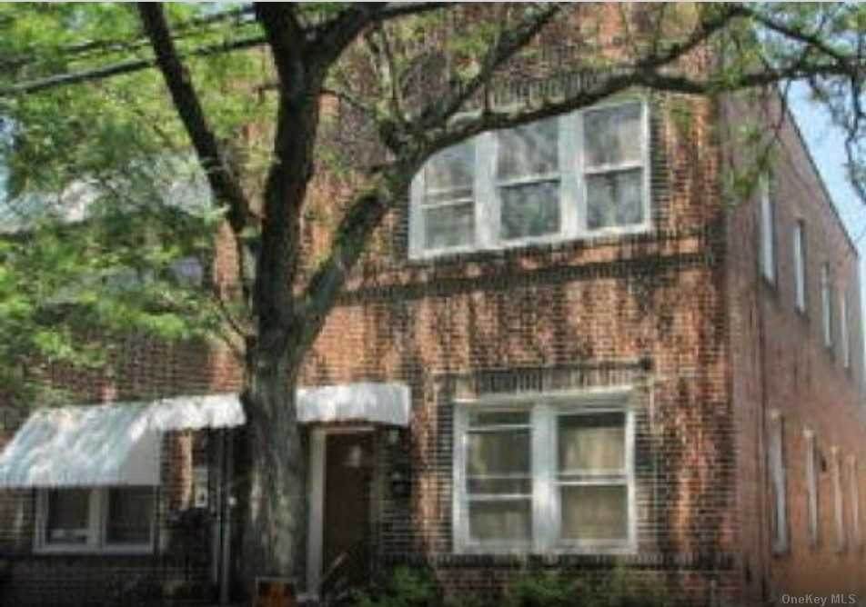9037 Pitkin Avenue - Photo 1