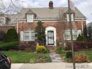 110-55 70Rd - Photo 1